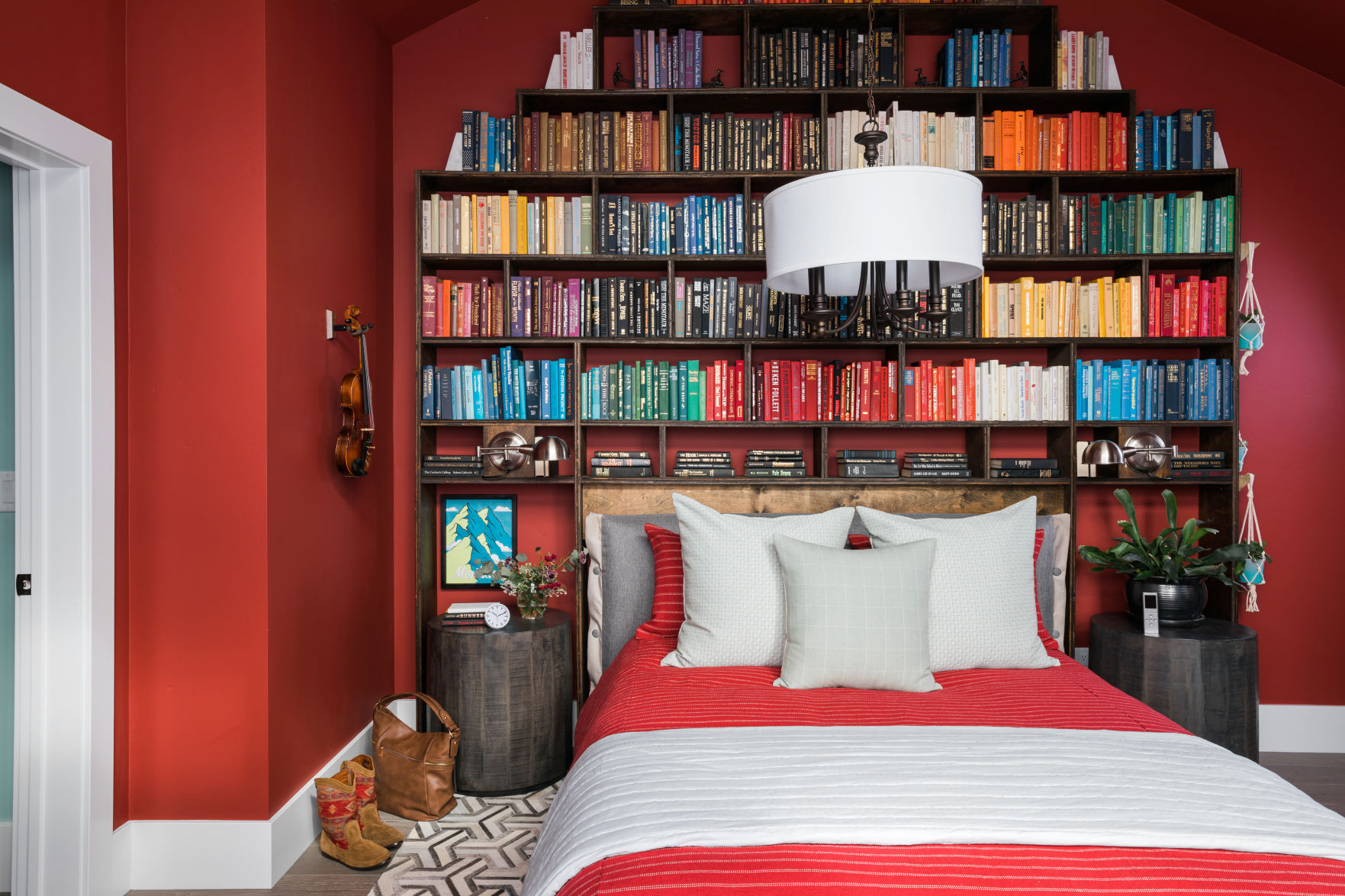Guest bedroom